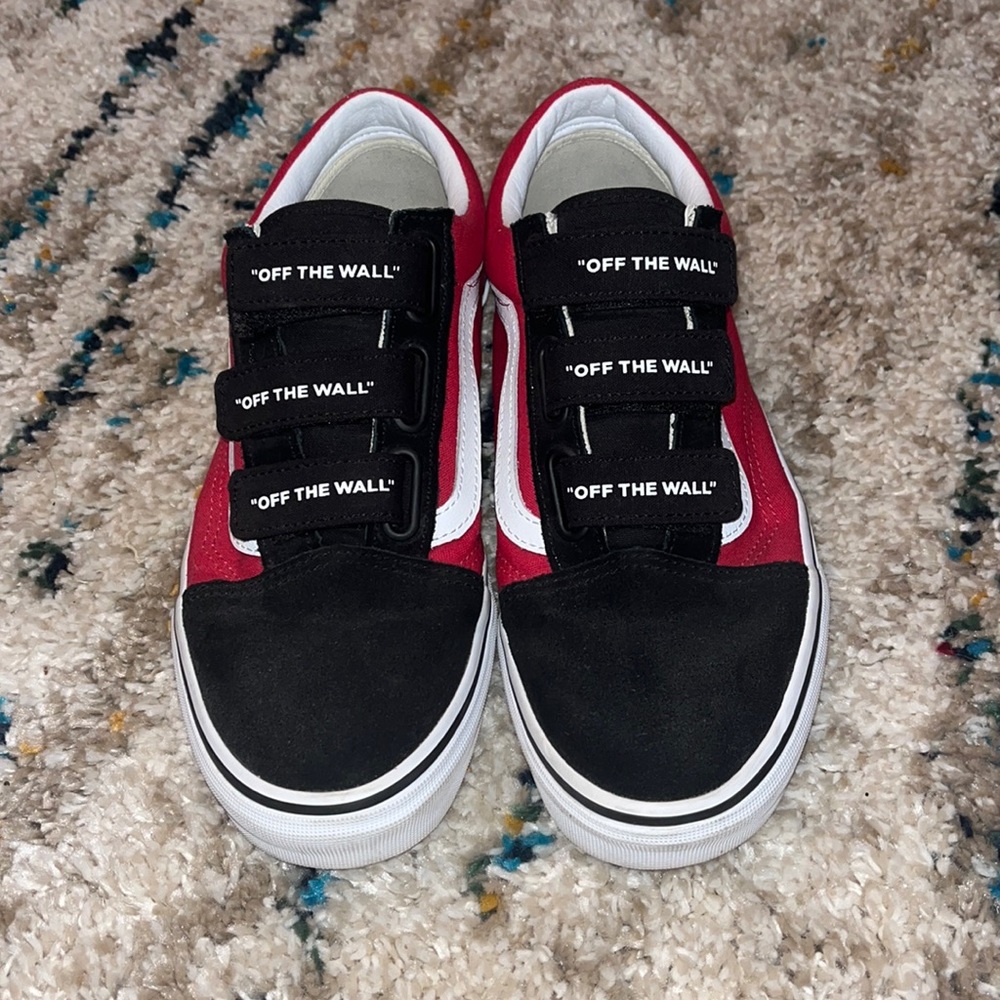 Off the wall old school vans